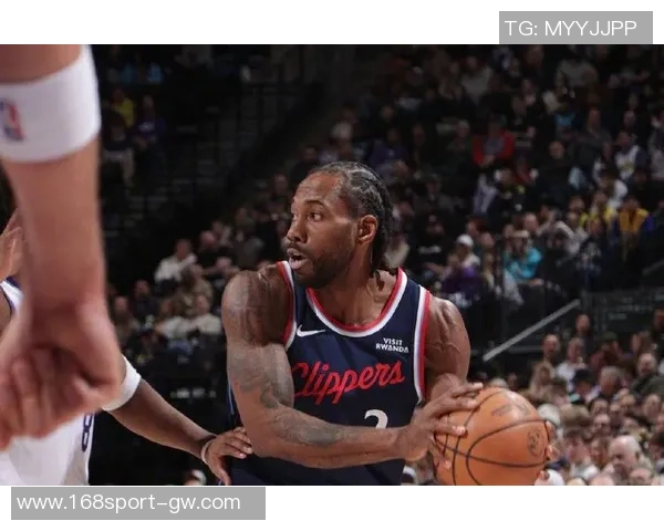 快船在伦纳德缺席的比赛中战绩惨淡仅获四胜九负令人担忧