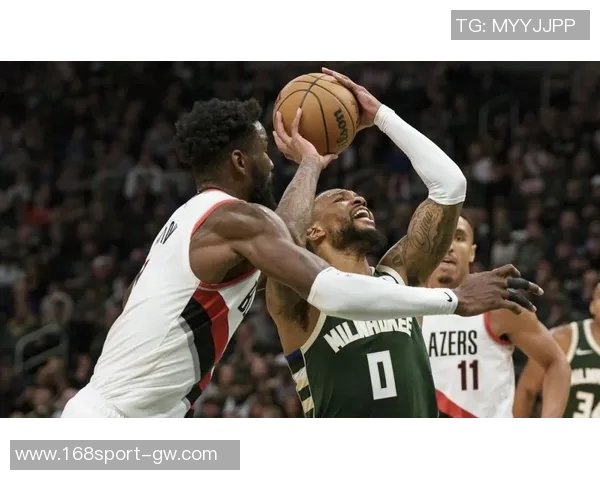 勇士助教斯托茨与昔日爱徒利拉德赛前亲切交流回忆共事岁月